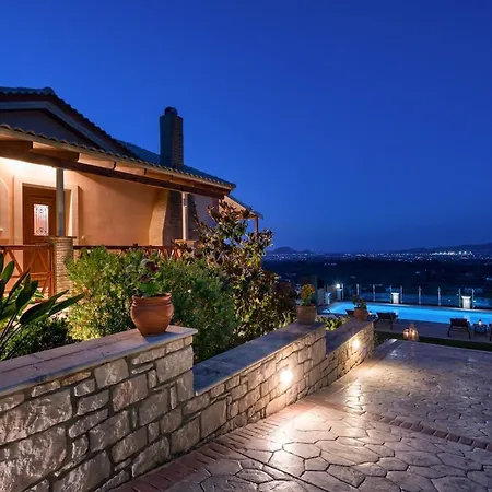 Clairy 3-bedroom With Private Pool Pandokrátor