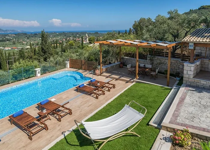 Clairy 3-bedroom With Private Pool Pandokrátor