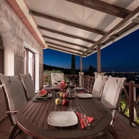 Clairy 3-bedroom With Private Pool Willa