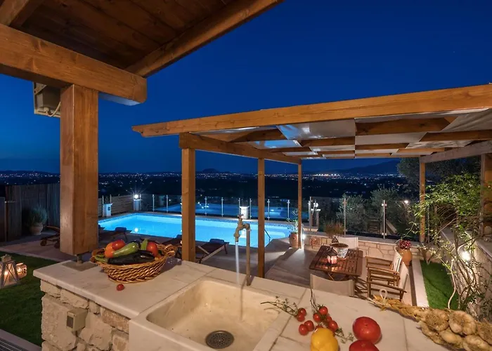 Clairy 3-bedroom With Private Pool Pandokrátor